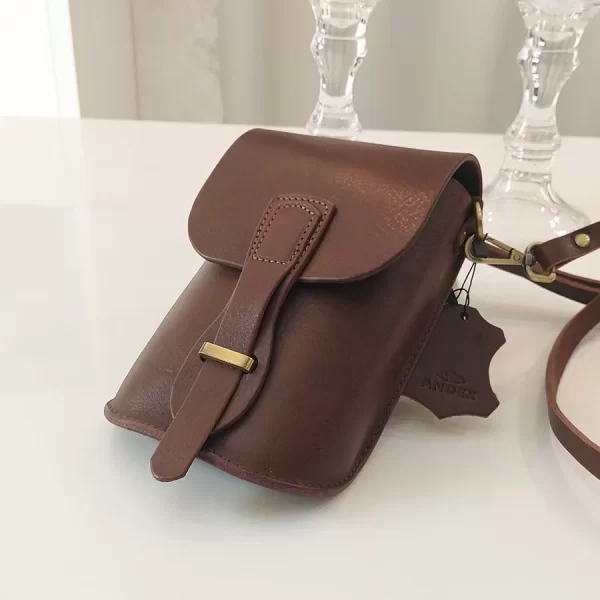 Crossbody kabelka Andex z pravé kůže - hnědá