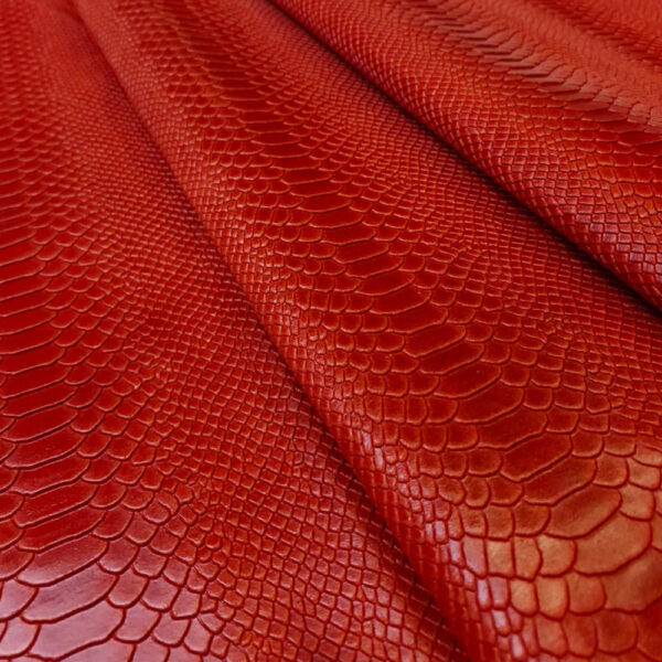 IMITACE HADÍ KŮŽE - HOVĚZÍ KŮŽE - ČERVENÁ - 0,8-1,1 mm