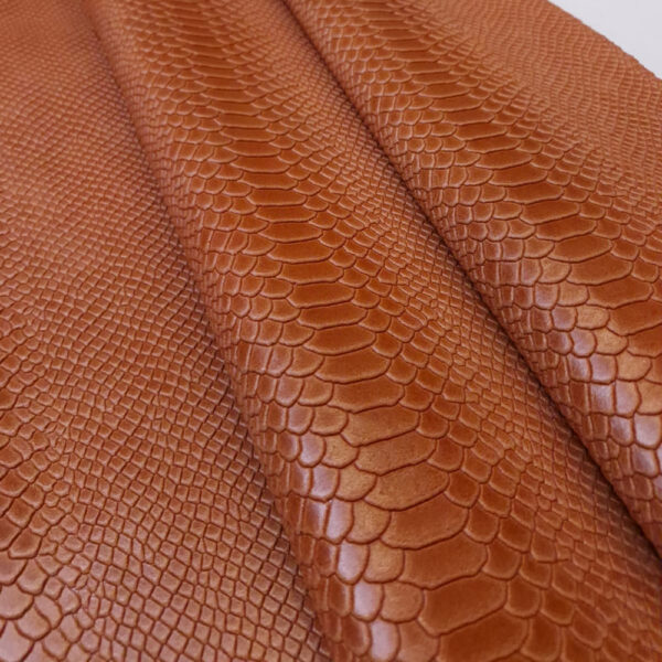 IMITACE HADÍ KŮŽE - HOVĚZÍ KŮŽE - TERAKOTOVÁ - 0,8-1,1 mm