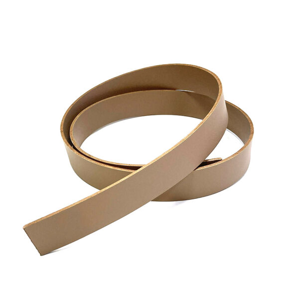 HOVĚZÍ KŮŽE NA OPASEK - BÉŽOVÁ – 130 cm - 3,1-3,3 mm