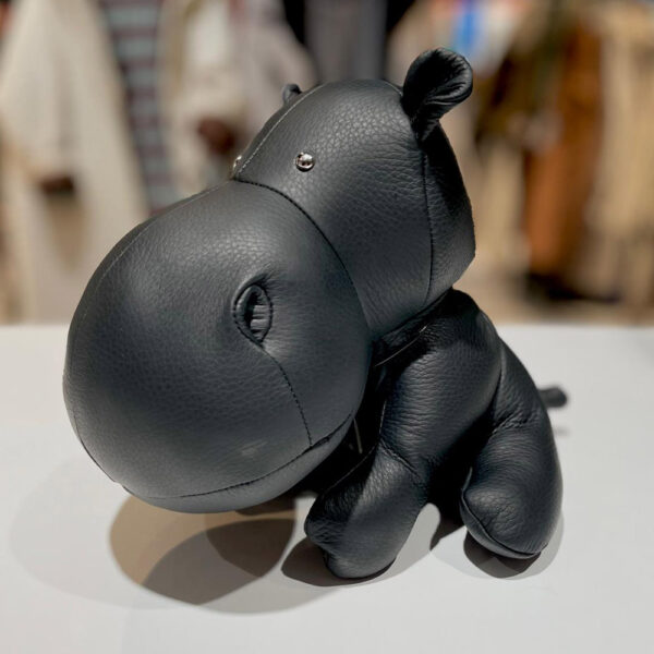 HRAČKA Z PRAVÉ KŮŽE - MĚKKÁ KOŽENÁ HRAČKA - HROCH - ČERNÝ