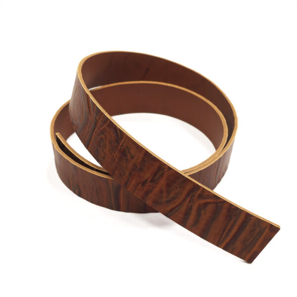 HOVĚZÍ KŮŽE NA OPASEK – HNĚDÁ – 130cm – 3.0-3.2 mm