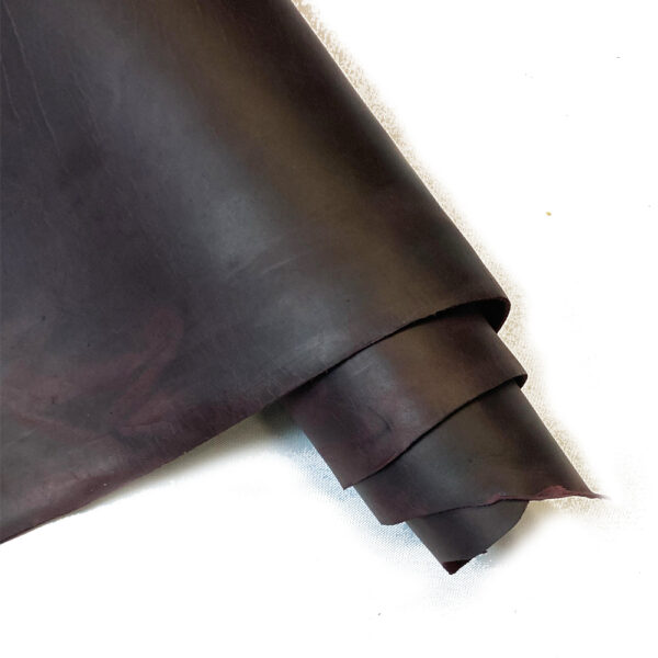 HOVĚZÍ KŮŽE / TŘÍSLOČINĚNÁ HLAZENICE - PURPLE/LILEK - CRAZY HORSE - 2 - 2,2 mm