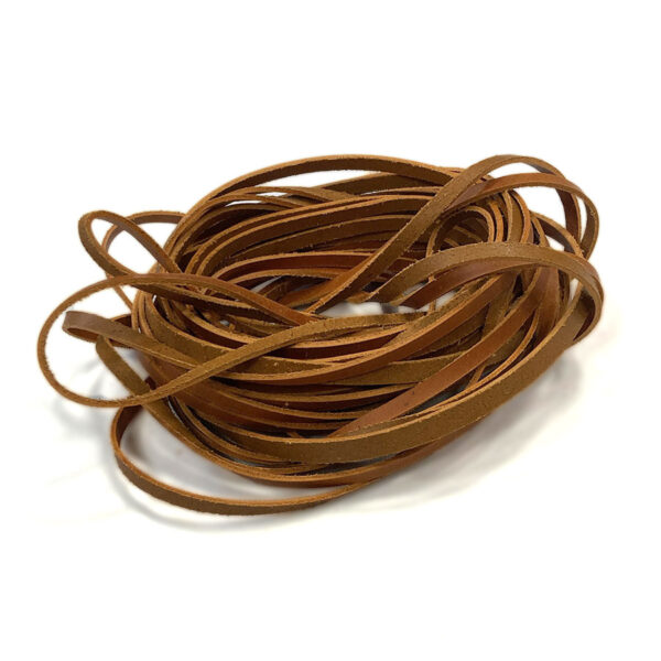 KOŽENÁ ŠŇŮRA PLOCHÁ - KOŽENÝ ŘEMÍNEK - 5mm x 10m. Tloušťka: 1.2-1.4 mm