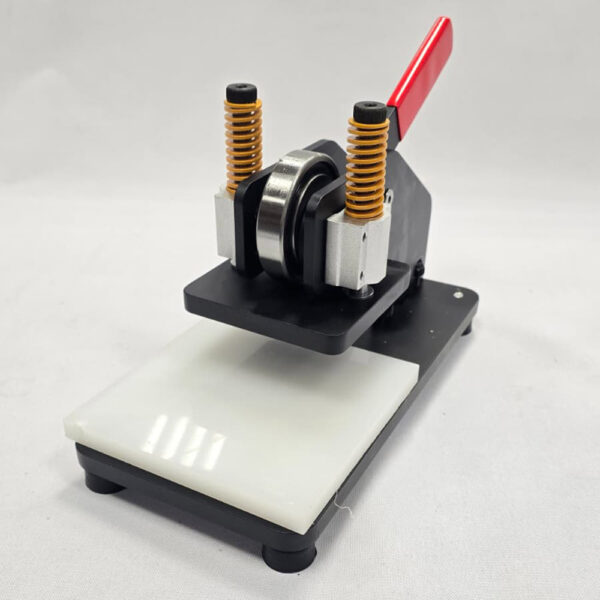 VYSEKÁVACÍ LIS NA KŮŽI 150x200 mm