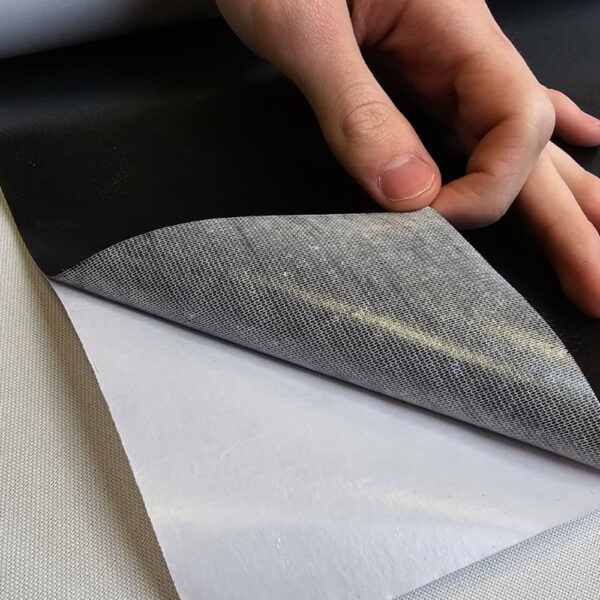 SAMOLEPÍCÍ KOŽENKA ČERNÁ LESKLÁ - ŠÍŘKA 85cm