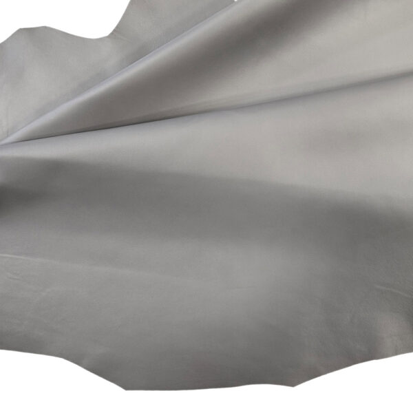 PRAVÁ KŮŽE JEHNĚTINA – ŠEDÁ – 0.7 mm