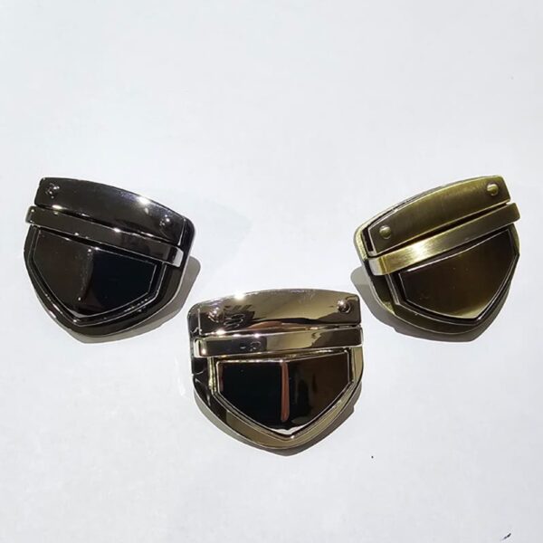 ZAPÍNÁNÍ KOVOVÉ / ZAPÍNÁNÍ NA KABELKU - 42x38mm - STAROMOSAZ/ NIKL/ ČERNÝ NIKL