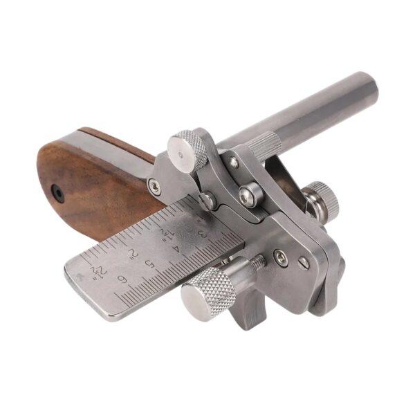 ŘEZAČKA NA KŮŽI KOVOVÁ