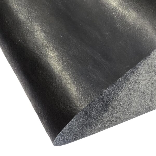 RECYKLOVANÁ KŮŽE - ČERNÁ