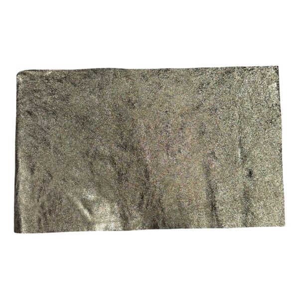 HOVĚZÍ KŮŽE -  HOTOVÉ KUS – 35x21cm . Tloušťka: 0.9 mm