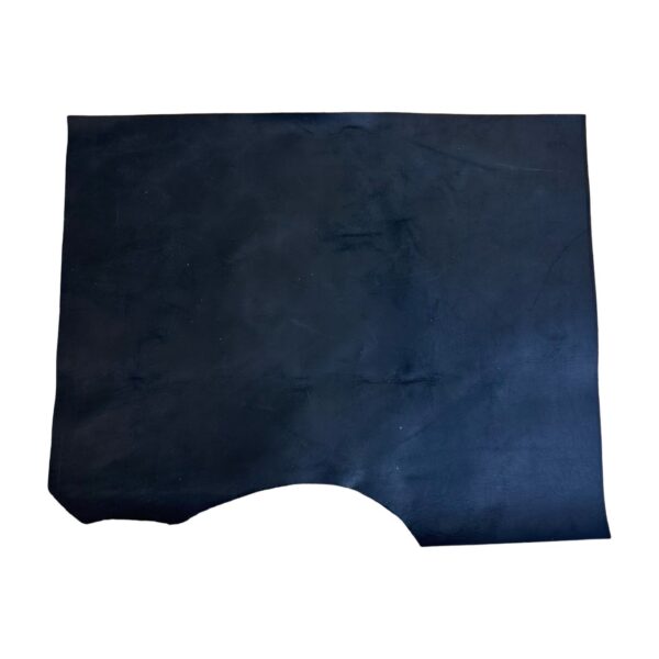 HOVĚZÍ KŮŽE-  ČERNA  - HOTOVÉ KUS – 34x23cm . Tloušťka: 1.5 mm