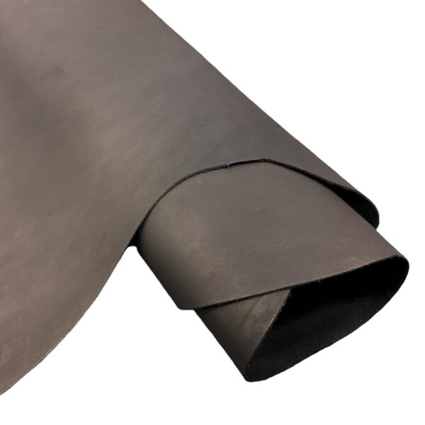 HOVĚZÍ KŮŽE - TŘÍSLOČINĚNÁ HLAZENICE - ČERNA - 2.0-2.1 mm