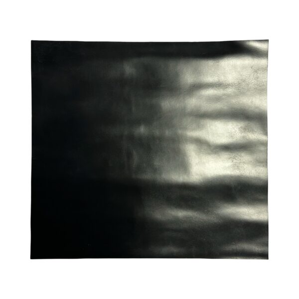 HOVĚZÍ KŮŽE -  ČERNA - HOTOVÉ KUS – 34x32  - Tloušťka: 2.0mm