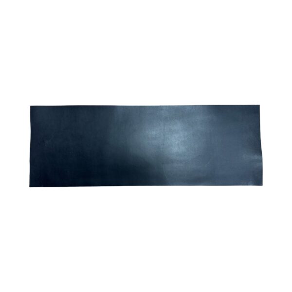 HOVĚZÍ KŮŽE - ČERNA  - HOTOVÉ KUS – 76x26 Tloušťka: 2.1mm