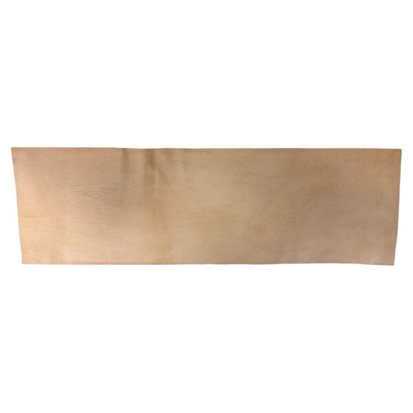HOVĚZÍ KŮŽE - PRIRODNÍ  - HOTOVÉ KUS - 67x21cm . Tloušťka: 2.6mm