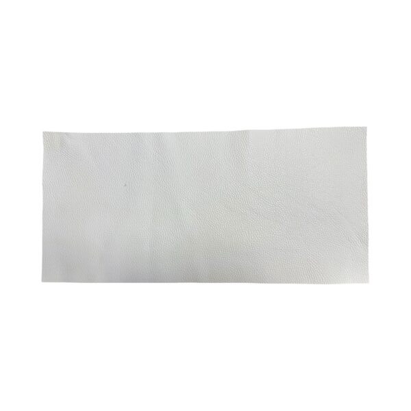 HOVĚZÍ KŮŽE - BÍLÁ  - HOTOVÉ KUS – 49x23cm . Tloušťka: 1.6mm