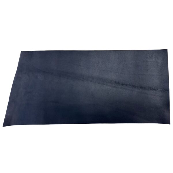 HOVĚZÍ KŮŽE - ČERNA - HOTOVÉ KUS – 50x25cm . Tloušťka: 2.1mm