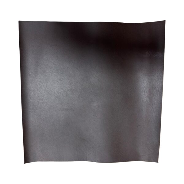 HOVĚZÍ KŮŽE - TMAVĚ HNĚDA  - HOTOVÉ KUS – 40x41cm . Tloušťka: 2.4mm