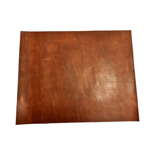 HOVĚZÍ KŮŽE - HNĚDA  - HOTOVÉ KUS – 53x43cm . Tloušťka: 1.6mm