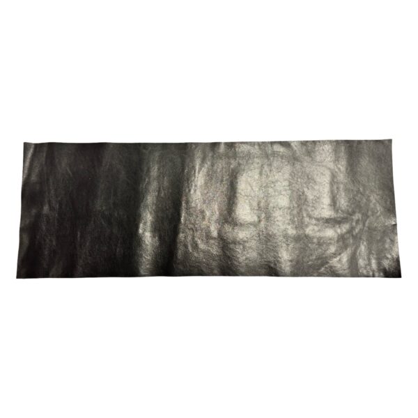 HOVĚZÍ KŮŽE -  ČERNA - HOTOVÉ KUS – 77x28cm . Tloušťka: 1.2mm
