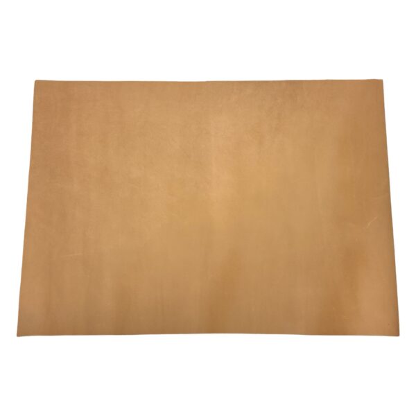 HOVĚZÍ KŮŽE - PRIRODNÍ - HOTOVÉ KUS – 52x38cm . Tloušťka: 1.2mm