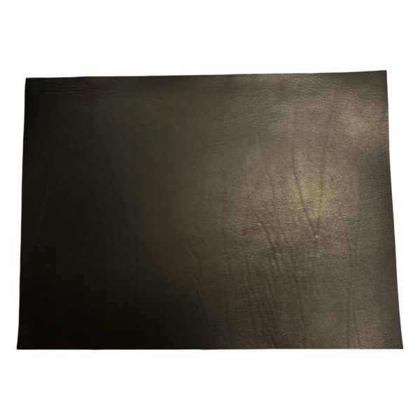 HOVĚZÍ KŮŽE - ČERNA - HOTOVÉ KUS – 61x46cm . Tloušťka: 4.1mm